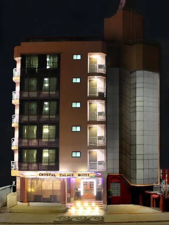 Crystal Palace Hotel Γιανγκόν 3*,